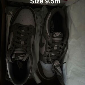 Nike Men's Low Top Sneakers Gray White Lace Up Athletic Basketball Casual